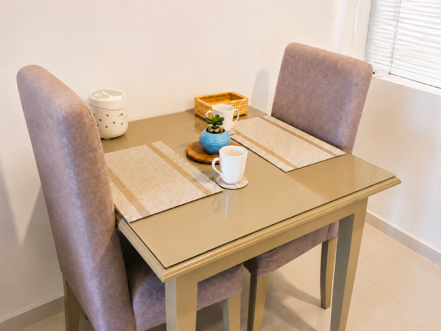 Dining area at Sky Studio